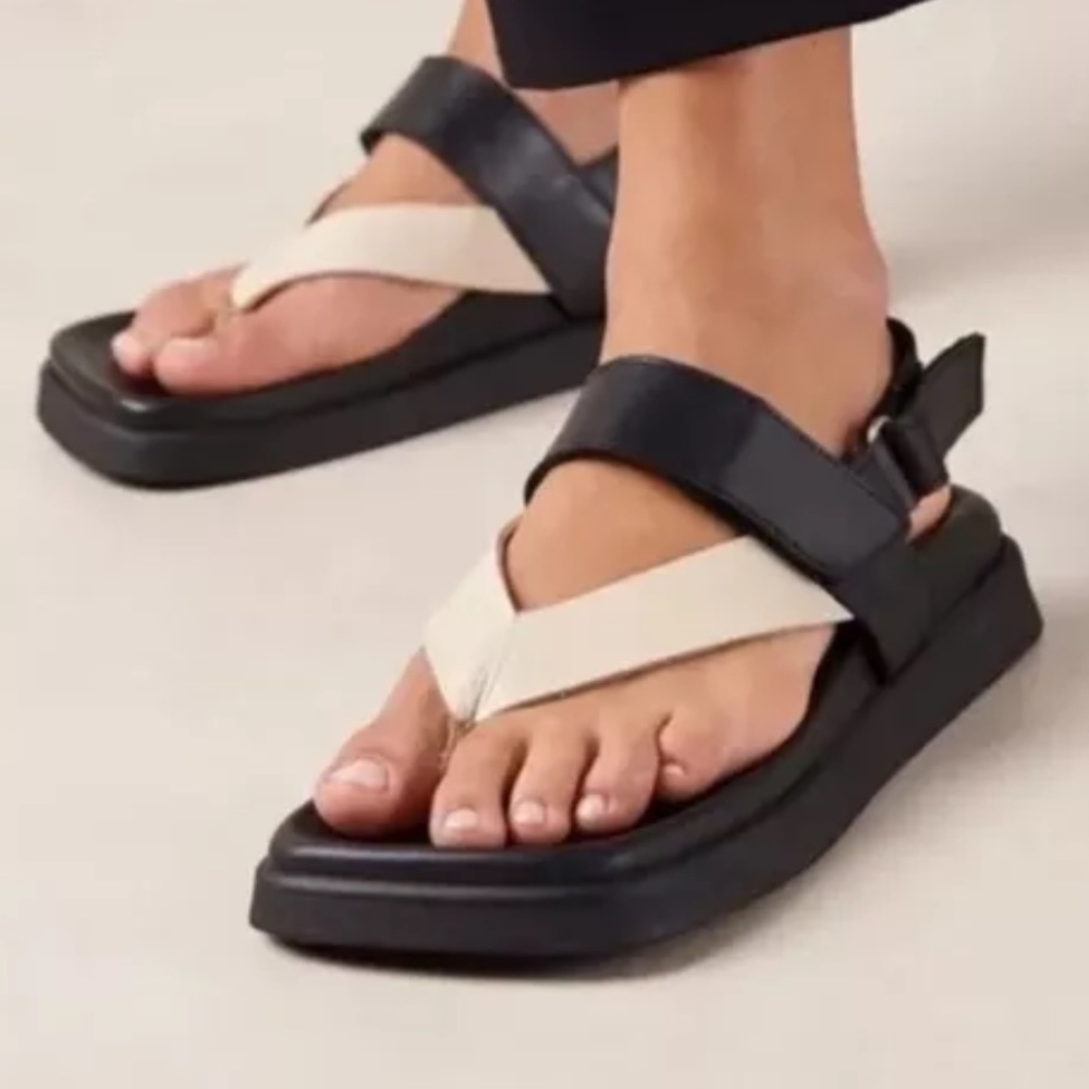Alohas Decade BICOLOR Black Cream Leather Thong Block Sandals  EUR 37 6.5/7